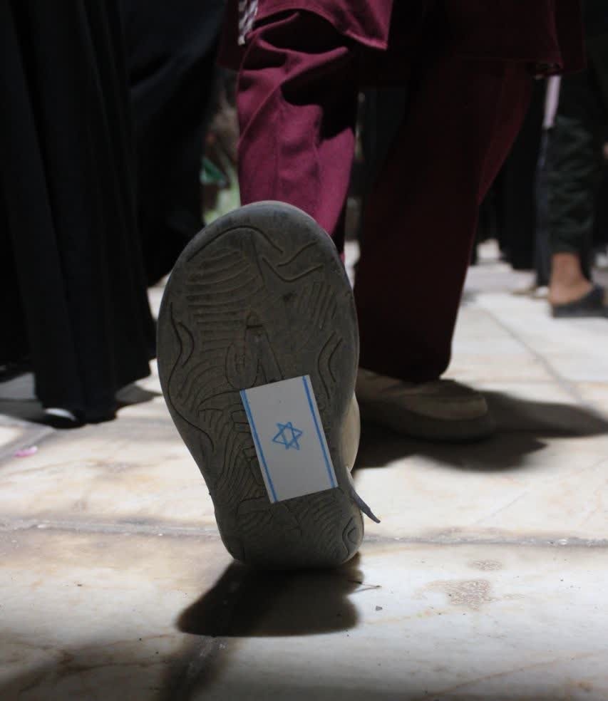 برپایی موکب مدرسه علمیه حضرت زینب(سلاماللهعلیها) میناب در حاشیه برگزاری مراسم اربعین رهبر شهید انقلاب و شهدای دبستان شجره طیبه