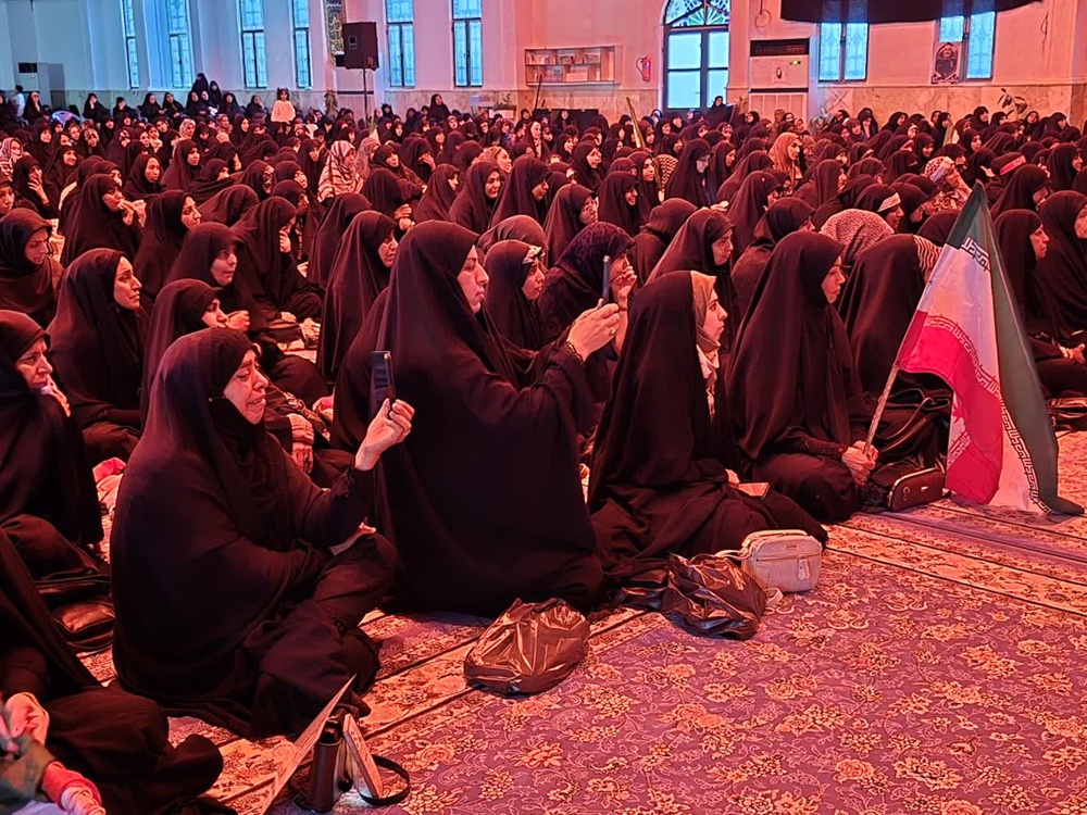 خانوادههای شمالِ خلیج فارس با تربیت نسلهای مؤمن و مقاوم، پیام های دینی خود را به جهان منتقل می کنند