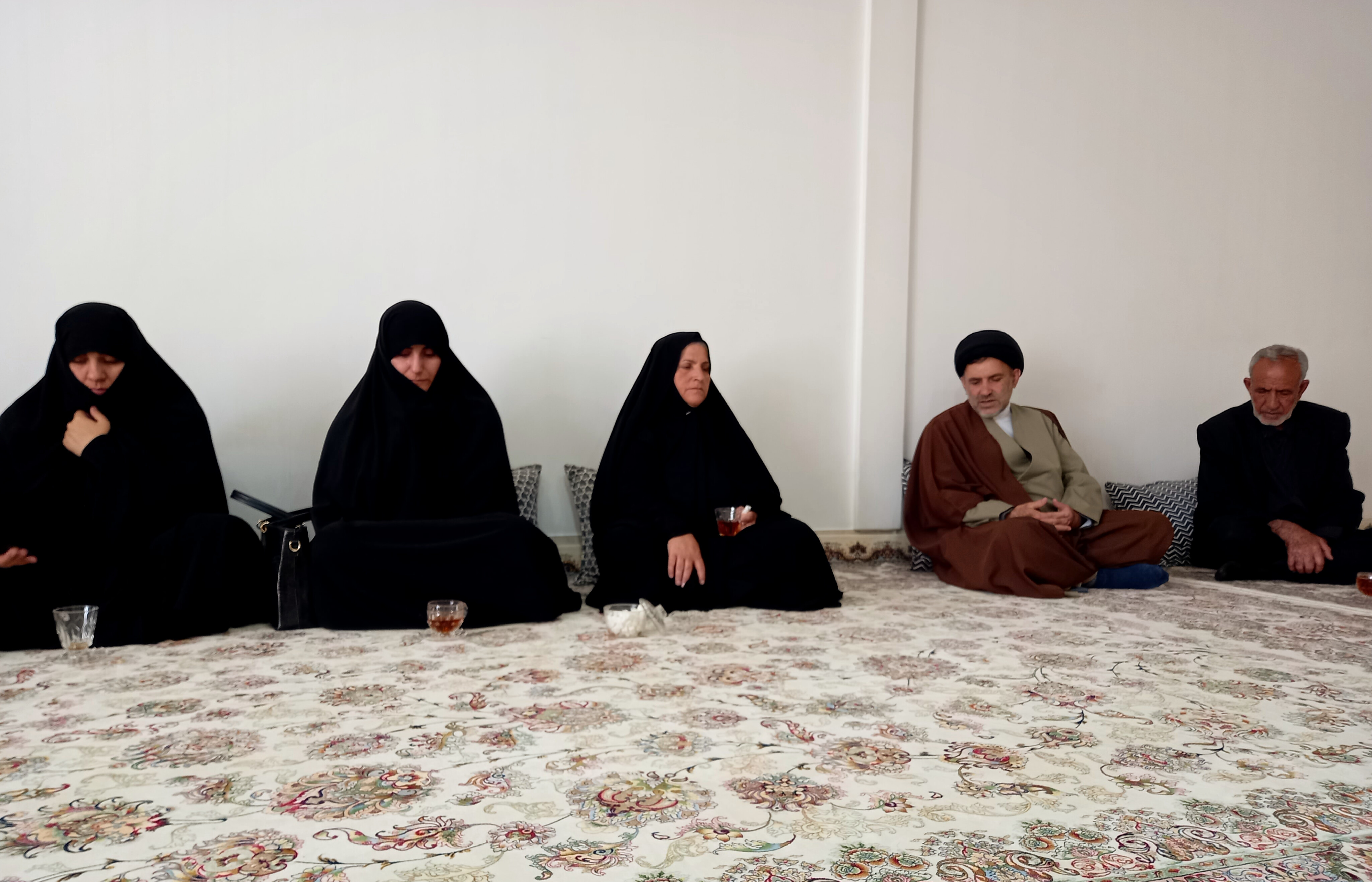 تجدید میثاق با خانوادههای شهیدان حمله تروریستی ناو دنا و خانواده قلیپور؛ از جاویدالاثران دریا تا آسمانیهای هوافضا