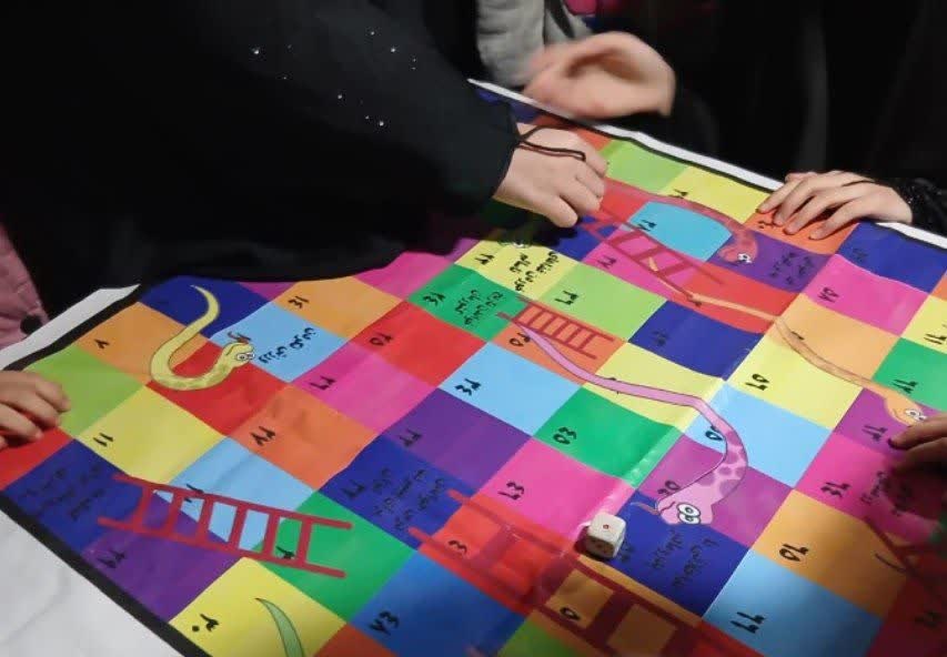 برگزاری رویدادهای فرهنگی و ارزشی در موکب قرارگاه الزهرا (س) قروه؛ از بازی و آموزش تا انتقال آموزه‌های ایثار و مقاومت