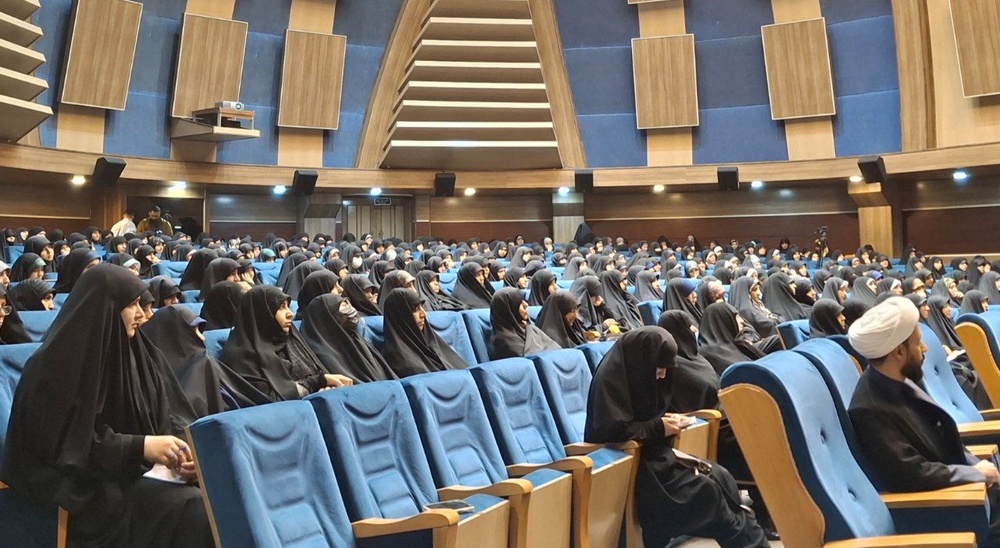 قرارگاه طلبه بانوی مجاهد