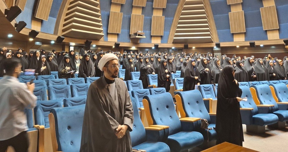 قرارگاه طلبه بانوی مجاهد