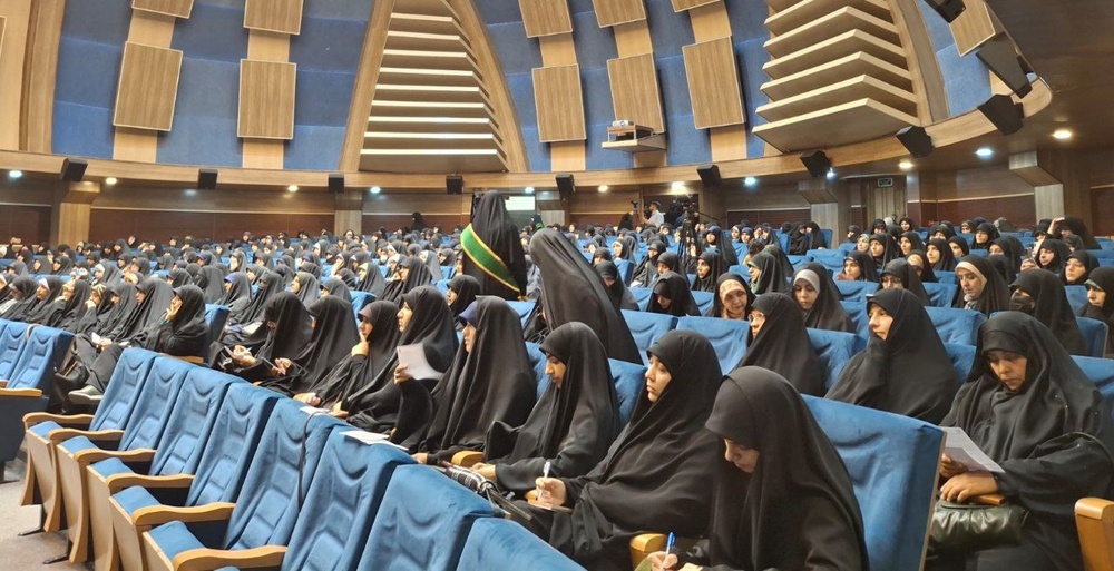 قرارگاه طلبه بانوی مجاهد