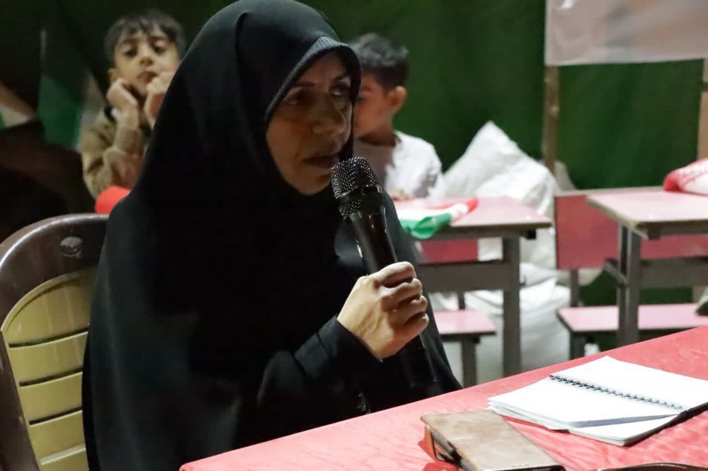 دشمن با ابزار رسانه به دنبال تجزیه باورهای دینی است