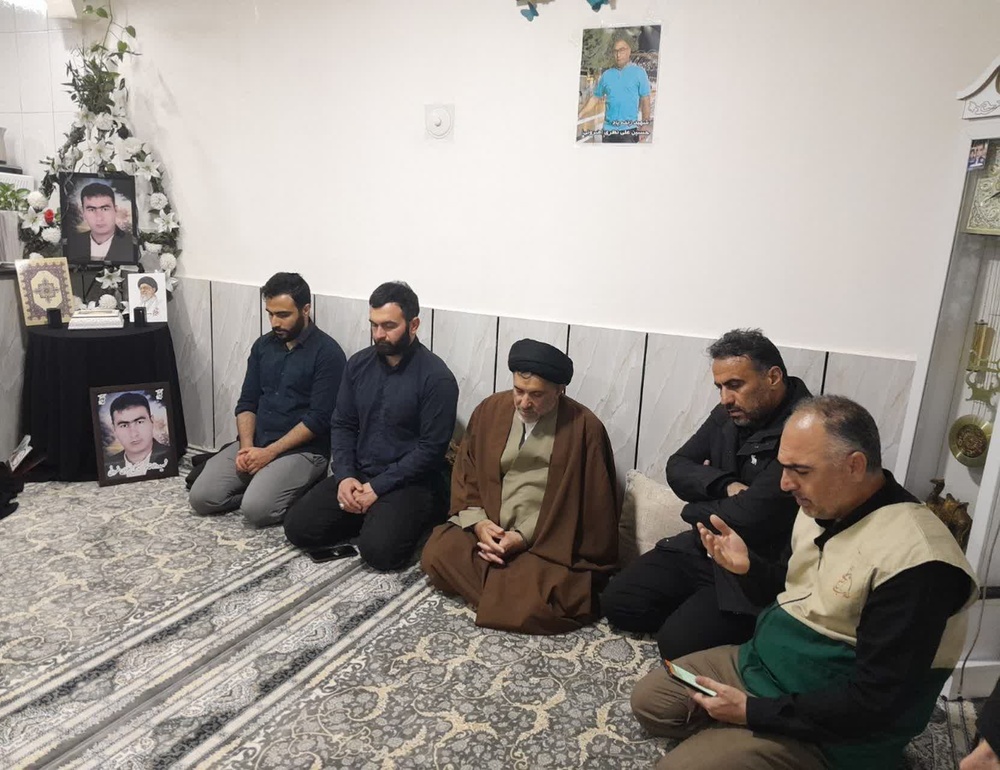 تجلیل از صلابت دختران شهدای جنگ رمضان در آیین روز دختر با حضور  مدیر حوزه های علمیه خواهران لرستان