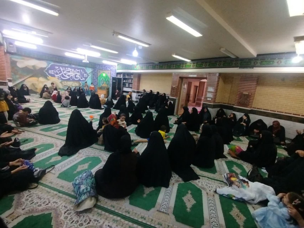 ثواب تربیت الهی فرزند دختر، همچون ثواب زیارت حضرت معصومه سلام الله علیها است