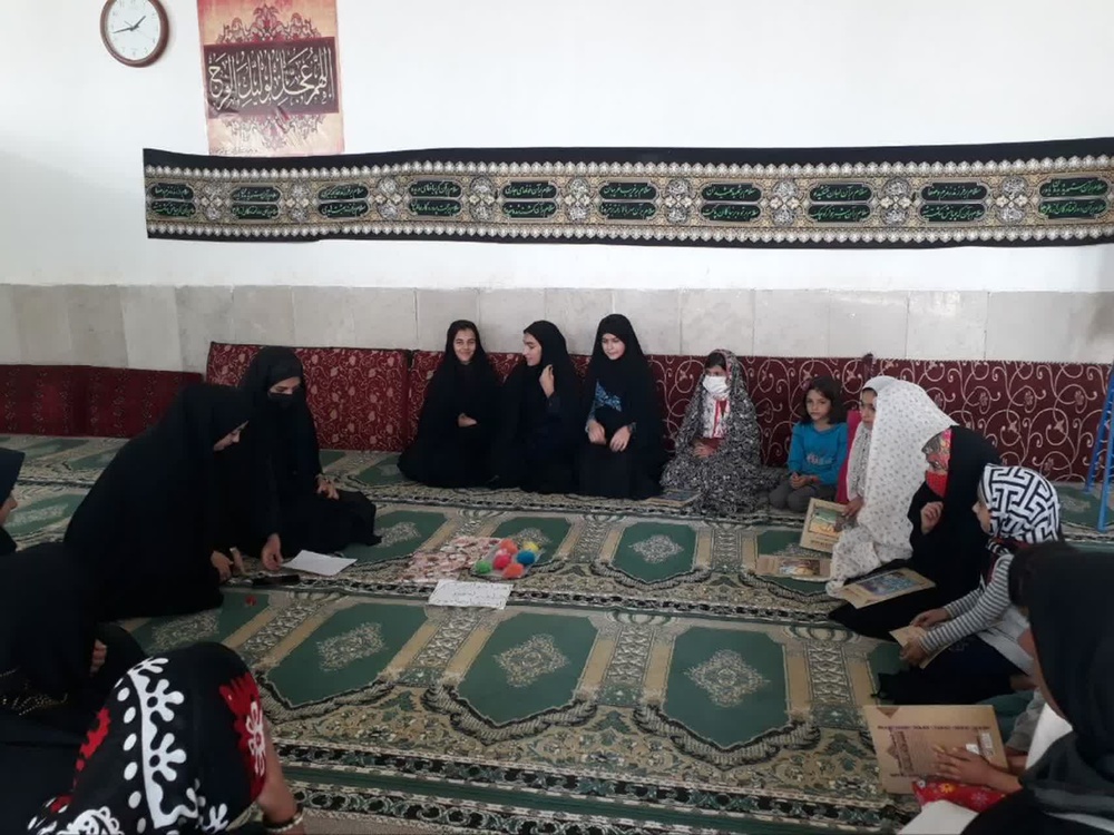 استمرار فعالیت‌های جهادی طلاب و کادر مدارس علمیه خواهران لرستان در در هفته هفتم جنگ تحمیلی سوم