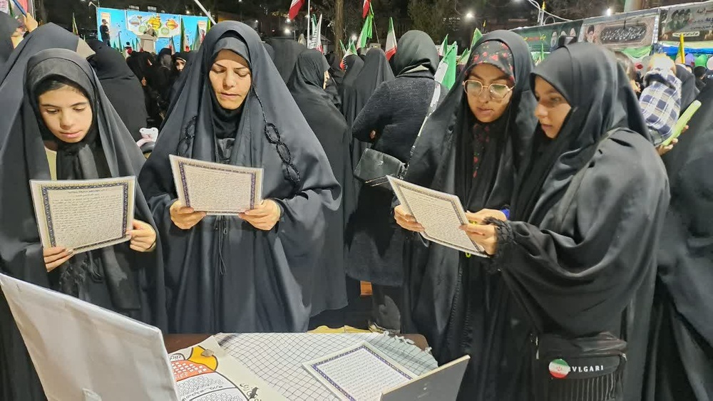 استمرار فعالیت‌های جهادی طلاب و کادر مدارس علمیه خواهران لرستان در در هفته هفتم جنگ تحمیلی سوم