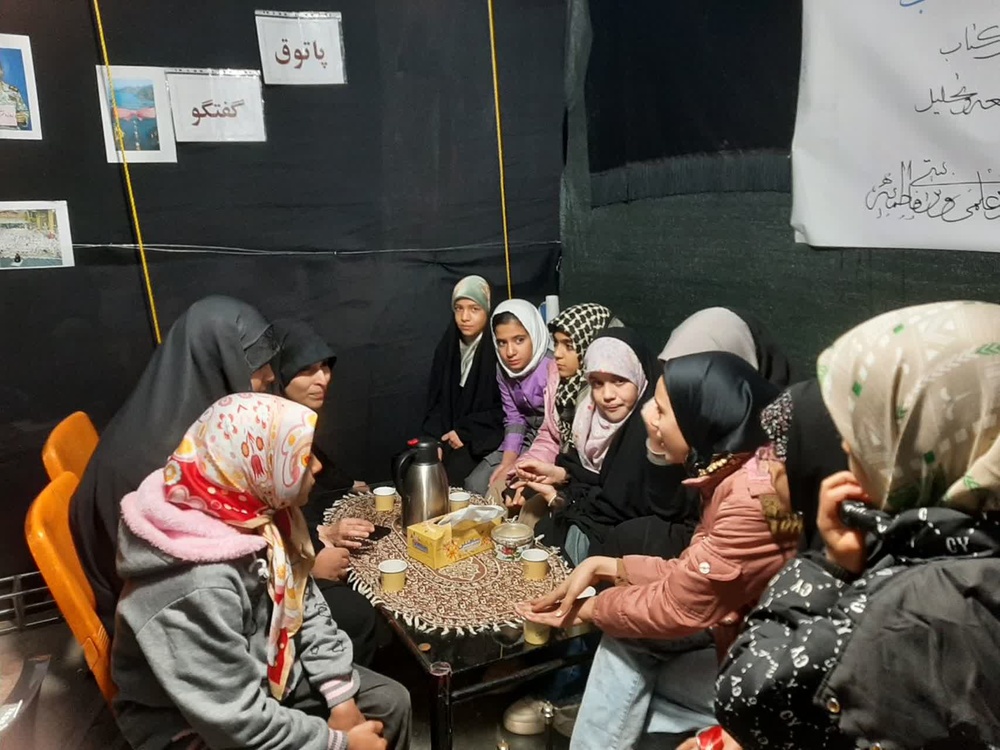 استمرار فعالیت‌های جهادی طلاب و کادر مدارس علمیه خواهران لرستان در در هفته هفتم جنگ تحمیلی سوم