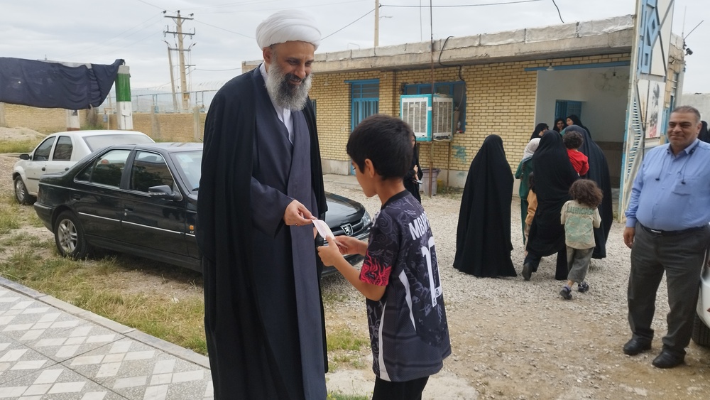 ورود به حوزه علمیه یکی از فرصت‌های استثنایی است/ انقلاب اسلامی؛ تنها گفتمان تمدنی که در مقابل ظلم ایستاده است