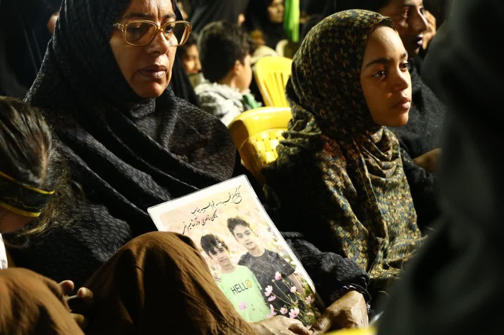 مراسم چهلم شهدای مدرسه شجره طیبه میناب برگزار شد