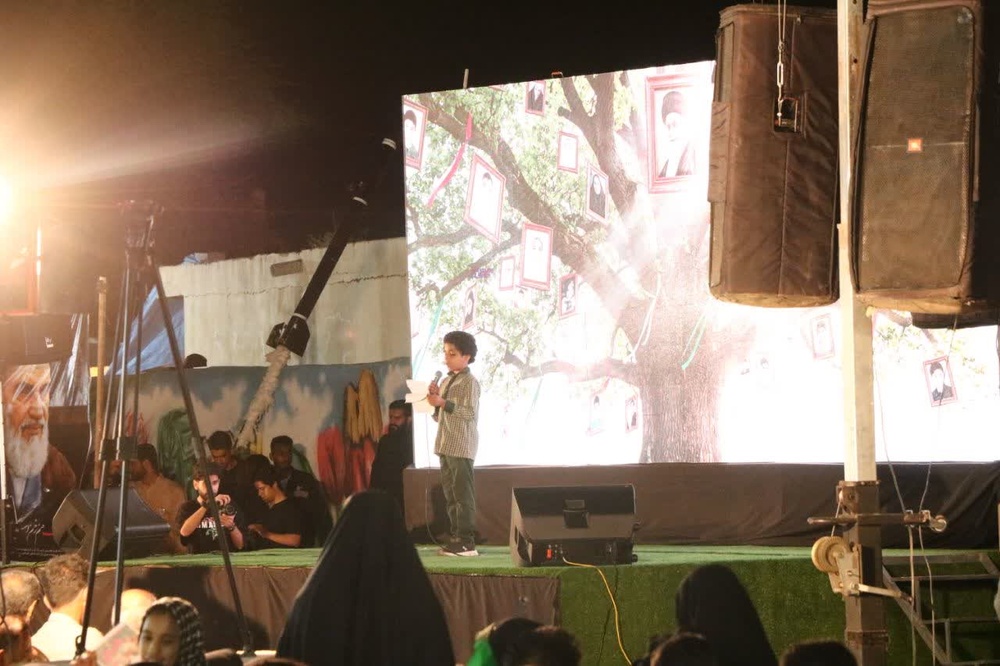 مراسم چهلم شهدای مدرسه شجره طیبه میناب برگزار شد