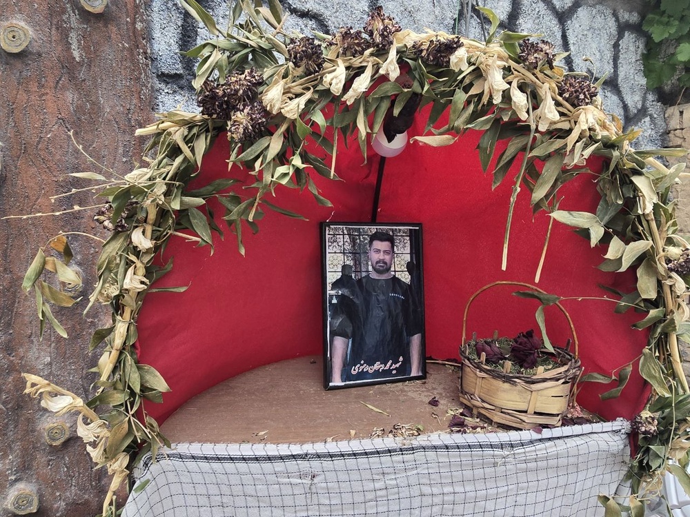 تصاویر/ حضور مدیر حوزه علمیه خواهران یزد در بیت شهید «محمد دهقان دهنوی»