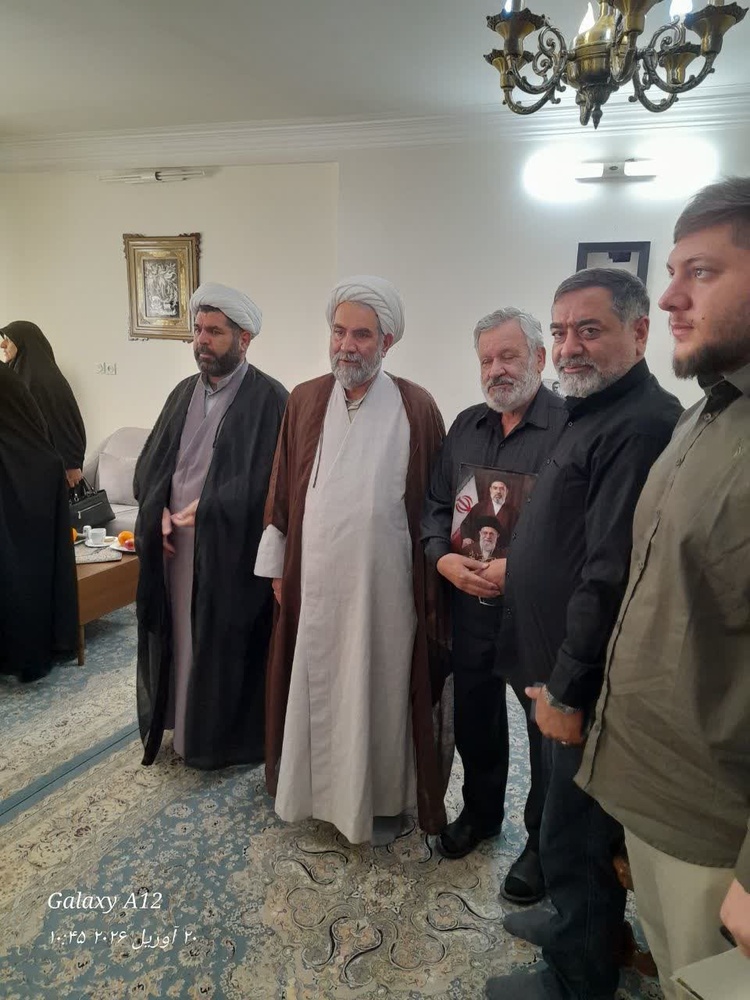 دیدار با خانواده کاپیتان شهید محمد عزیزی