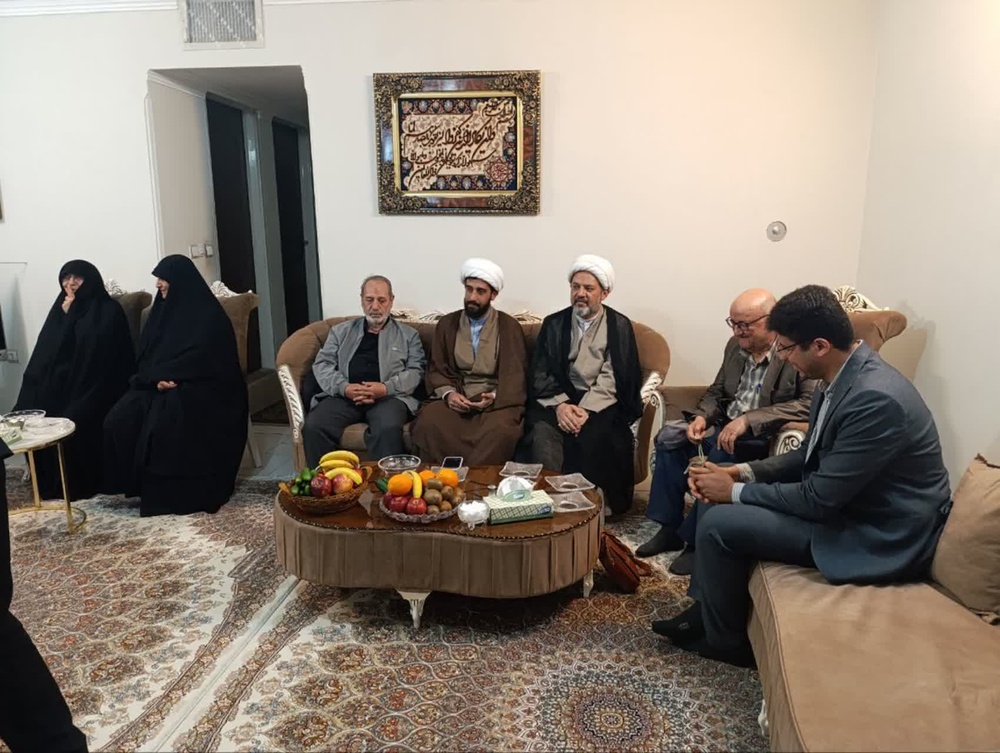 دیدار با خانواده شهدا جنگ رمضان