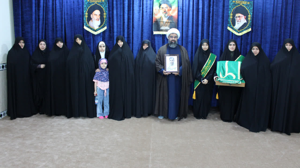 دیدار مدیر حوزه علمیه خواهران هرمزگان با خانواده شهید محمدصالح کیخا