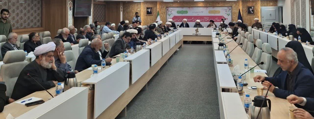 برگزاری نشست مؤسسین و اعضای هیأت امنا مدارس علمیه خواهران استان تهران