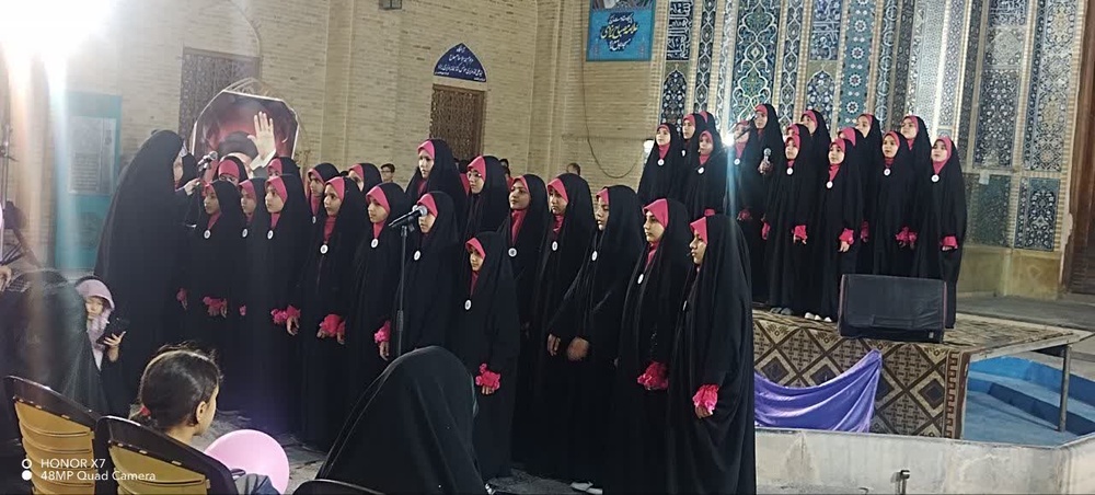 طنین نشاط و معنویت در اجتماع «دختران آفتاب» یزد