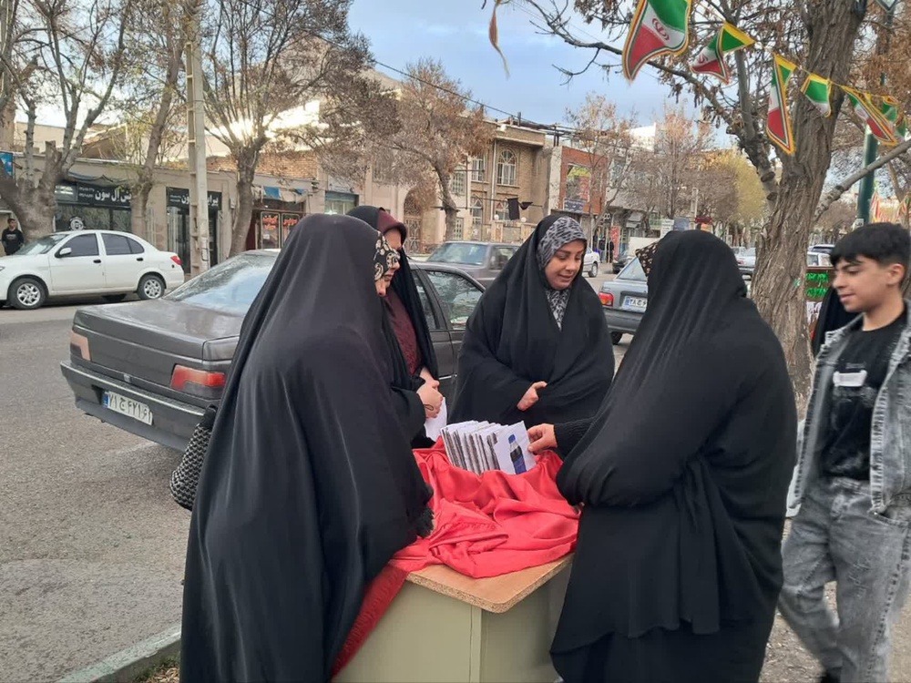 برگزاری ویژهبرنامههای دانشآموزی در موکب ایران قوی بیجار سربلند