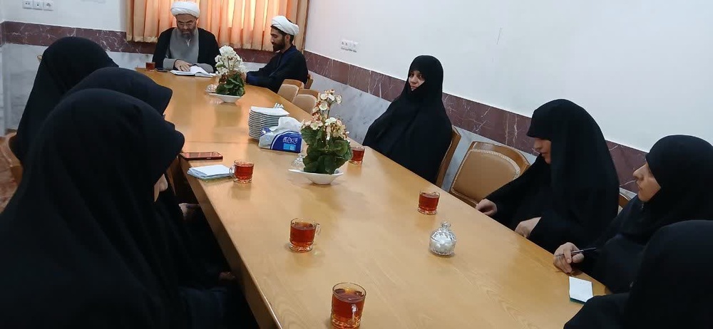 بازدید و هم‌اندیشی مدیریت حوزه‌های علمیه خواهران در شهرستان قروه