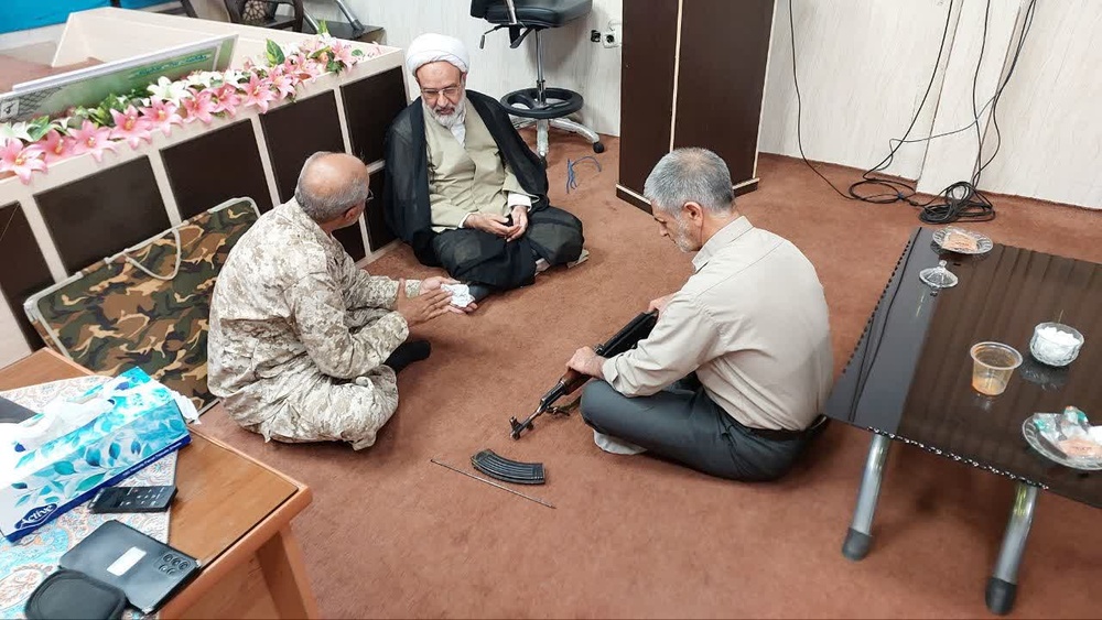 برگزاری دوره فشرده آموزش فنون نظامی ویژه کادر ستادی حوزه علمیه خواهران استان یزد