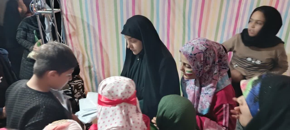تصاویر/ اقدامات جهادی بانوان طلبه در کردستان