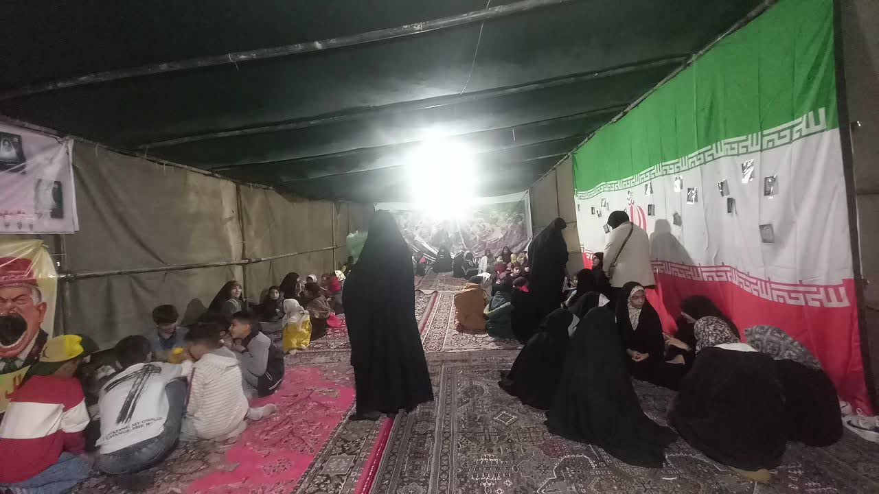 تداوم نهضت خدمت‌رسانی و تبیین مدارس علمیه خواهران لرستان/ نگاهی به فعالیت‌های طلاب در دهه ششم جنگ تحمیلی سوم در مواکب و محافل استانی