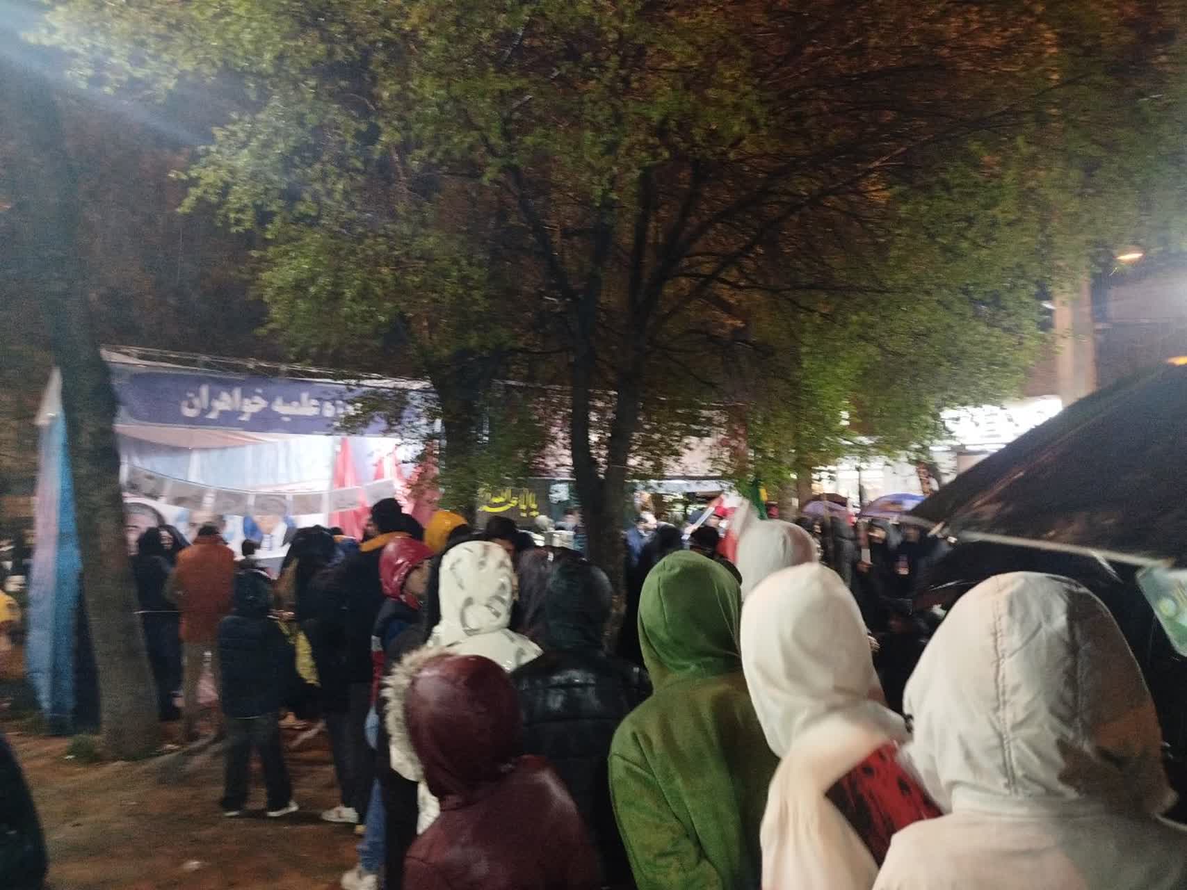 تداوم نهضت خدمت‌رسانی و تبیین مدارس علمیه خواهران لرستان/ نگاهی به فعالیت‌های طلاب در دهه ششم جنگ تحمیلی سوم در مواکب و محافل استانی