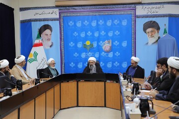 تصاویر/ مراسم رونمایی از پوستر همایش ملی«اخلاق و روان‌شناسی» با سخنرانی حجت‌الاسلام والمسلمین علیزاده