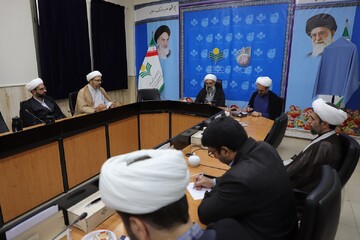 تصاویر/ مراسم رونمایی از پوستر همایش ملی«اخلاق و روان‌شناسی» با سخنرانی حجت‌الاسلام والمسلمین علیزاده