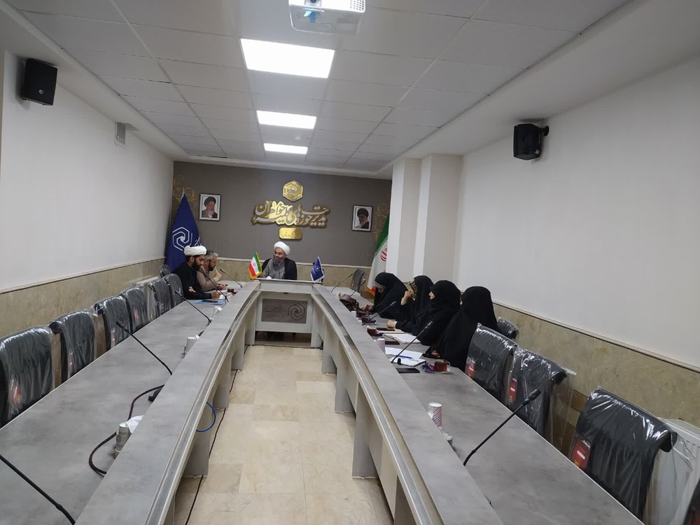 برگزاری جلسه دبیرخانه همایش ملی بانوی کُرد در سال ۱۴۰۵