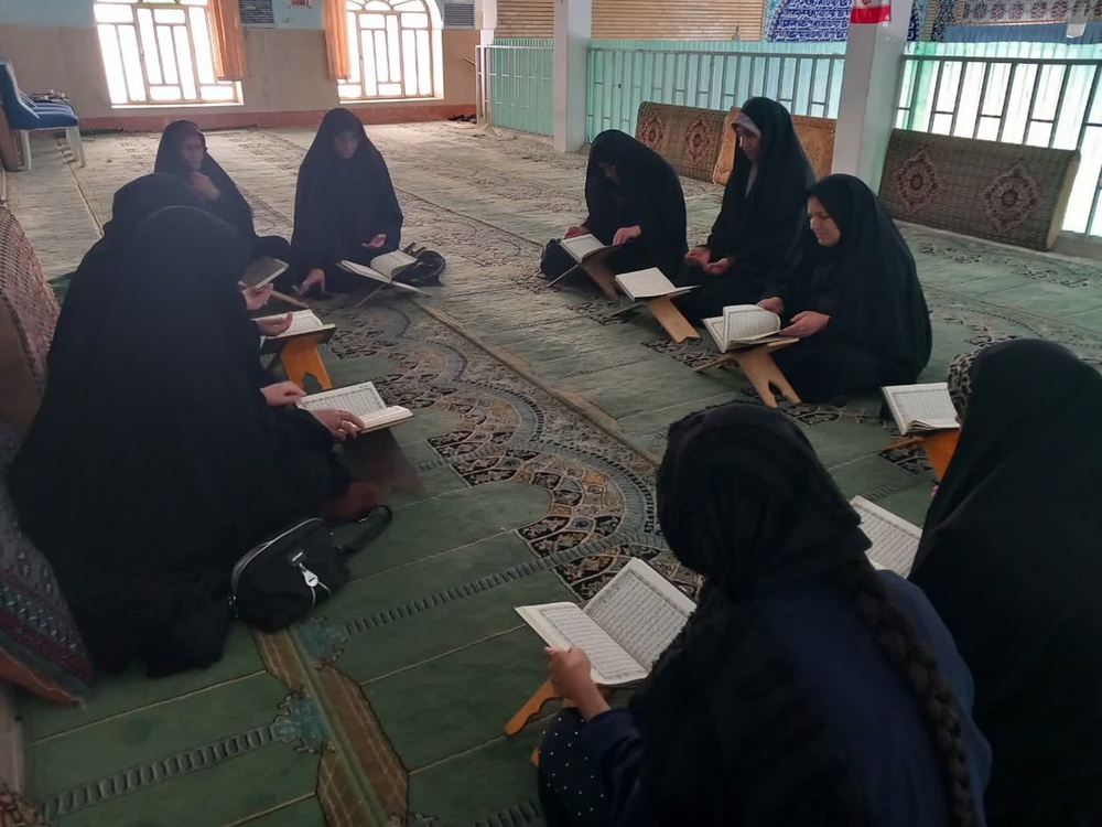 نگاهی به فعالیت‌های طلاب لرستانی در دهه ششم جنگ تحمیلی سوم در مواکب و محافل استانی