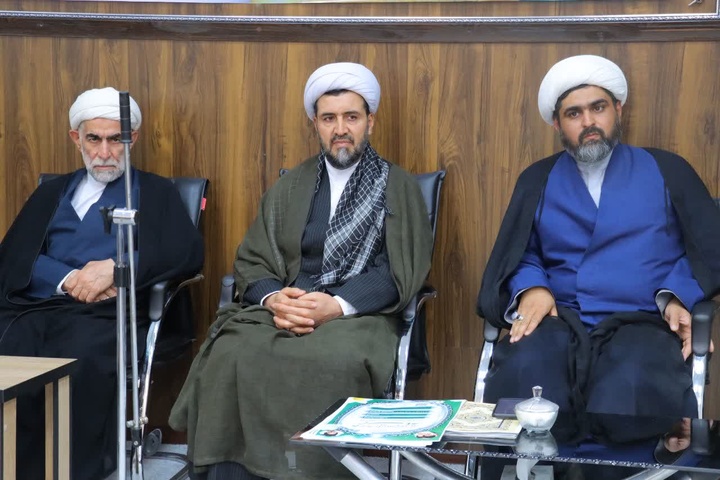 برگزاری جلسه مشترک مدرسه علمیه الزهرا (س) و روحانیون اسلامشهر