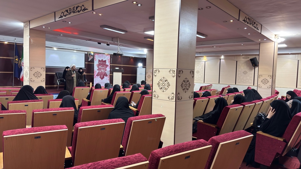 قرارگاه نوجوان تهران