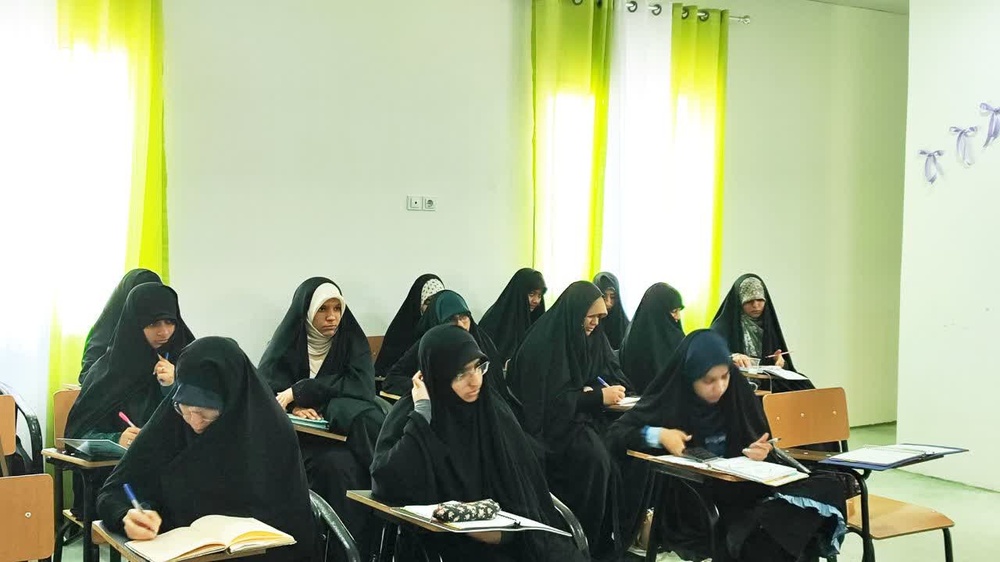 کارگاه نویسندگی در مدرسه علمیه خدیجهالکبری (سلاماللهعلیها) بندرعباس