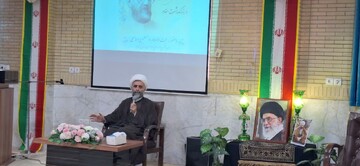 تصایر/ مراسم تجلیل از اساتید حوزه علمیه خواهران در کنگان