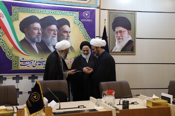 تصاویر/ مراسم تجلیل از اساتید مرکز آموزش‌های غیرحضوری حوزه‌های علمیه خواهران