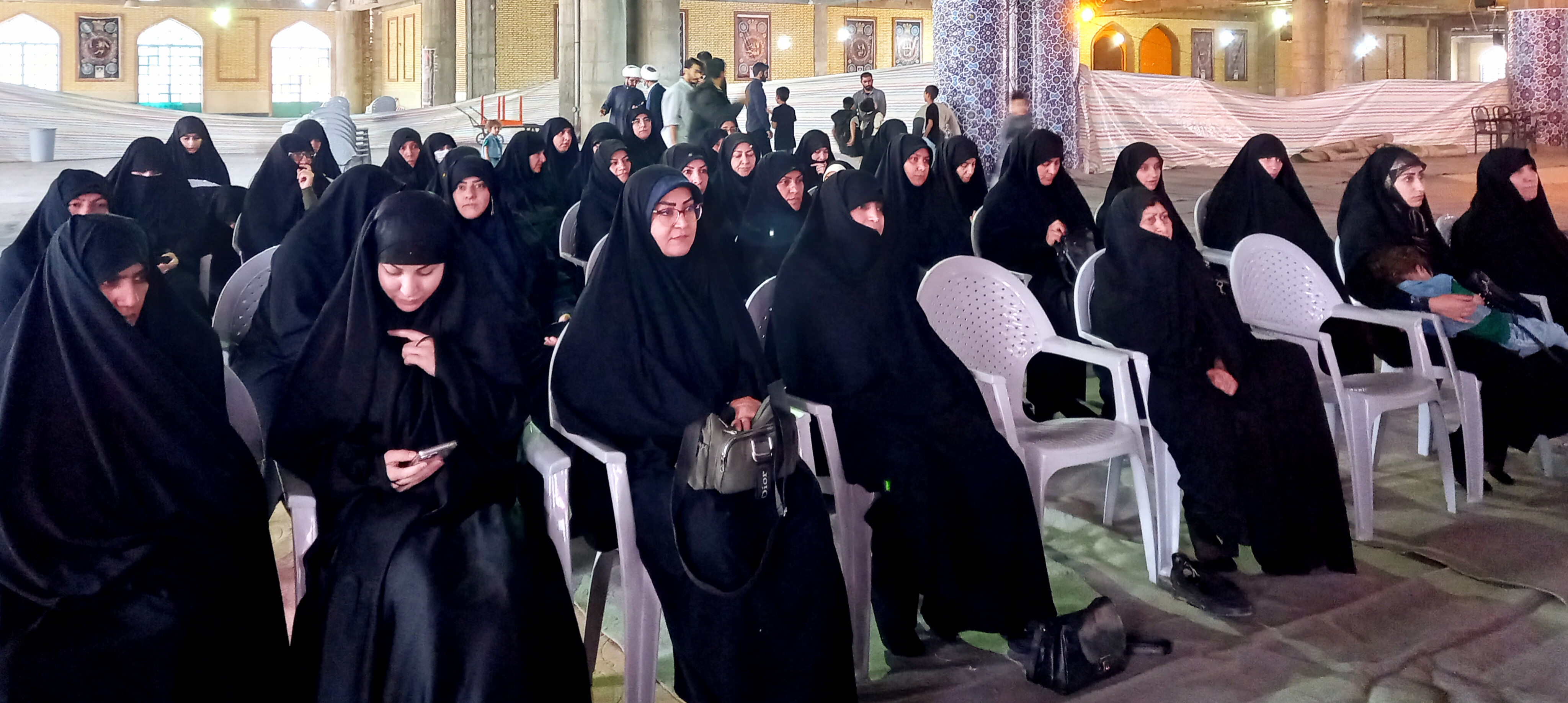 برگزاری آیین تجلیل از اساتید حوزه‌های علمیه خواهران لرستان به مناسبت هفته معلم