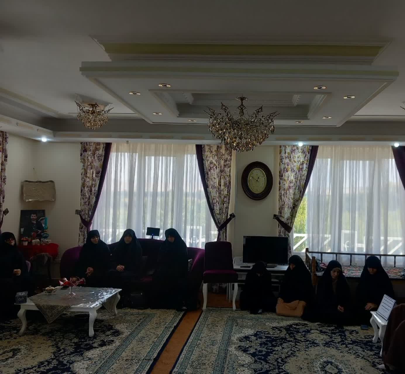 برگزاری آیین تجلیل از اساتید حوزههای علمیه خواهران لرستان به مناسبت هفته معلم