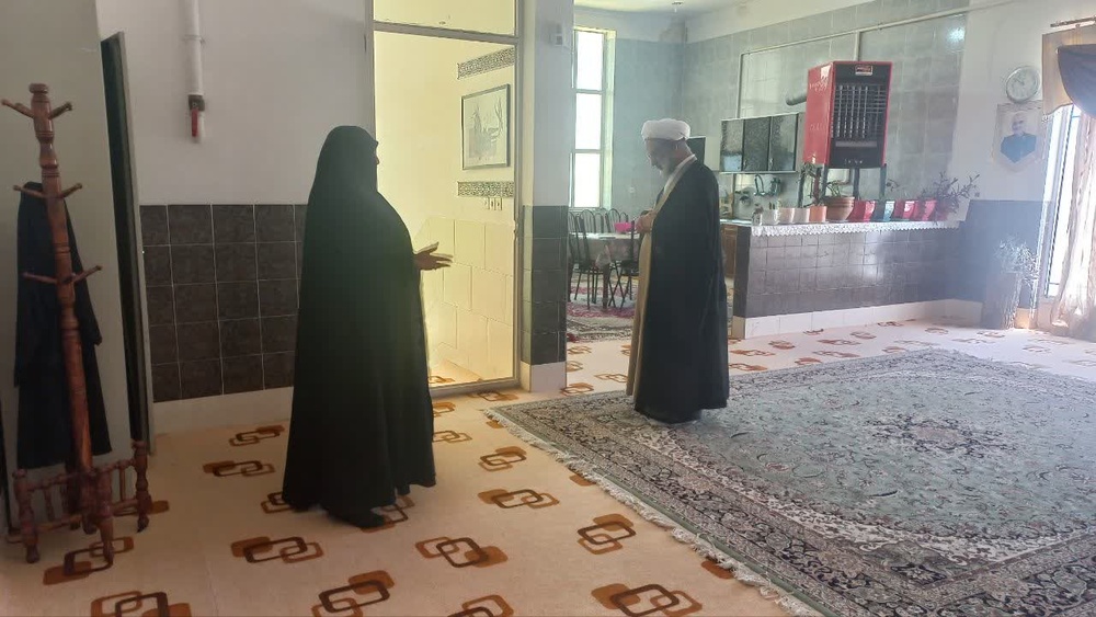 بازدید سرزده مدیر حوزه علمیه خواهران استان یزد از مدرسه علمیه حضرت نرجس (س) یزد