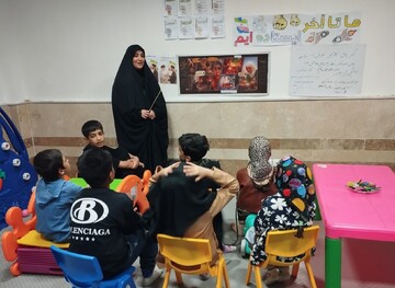 تداوم فعالیت‌های فرهنگی و خدمت‌رسانی مدارس علمیه خواهران لرستان در دهه هفتم جنگ تحمیلی سوم
