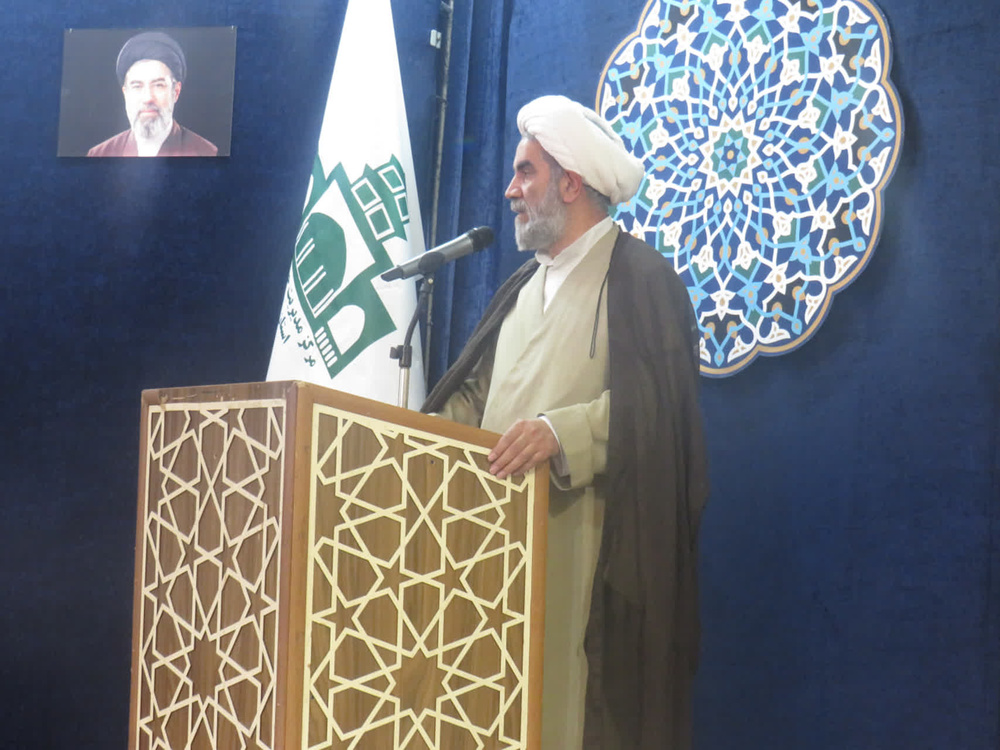 برگزاری آیین تجلیل از اساتید حوزه علمیه خواهران قزوین