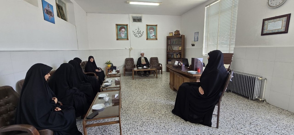 طنین «خدا قوت» مدیر حوزه‌ علمیه خواهران استان یزد در فضای مدرسه علمیه حضرت سیدالشهدا (ع) یزد