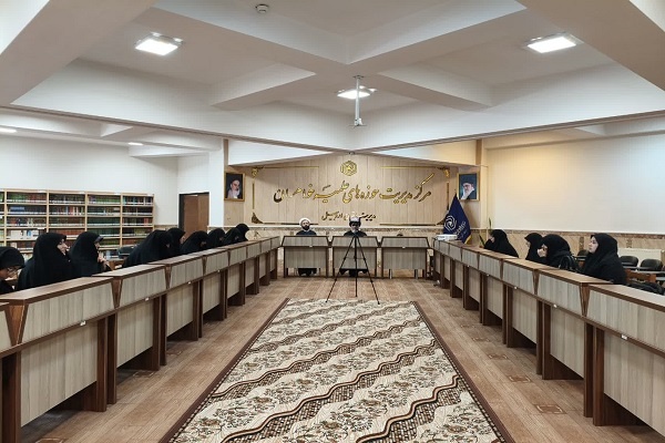 دشمن به‌هیچ‌وجه توانایی از بین بردن انقلاب را نخواهد داشت/تربیت دینی نوجوانان بر عهده طلاب خواهر است&nbsp;