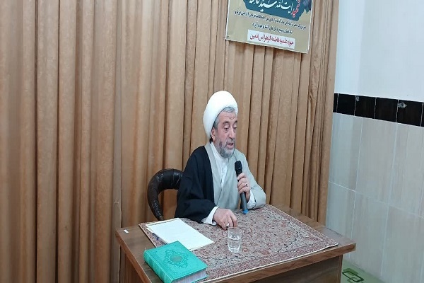 ترویج فرهنگ قناعت مسیر رسیدن به اقتصاد مقاومتی را هموار میکند
