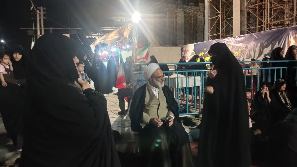 بازدید مدیر حوزه علمیه خواهران استان یزد از موکب قائد امت