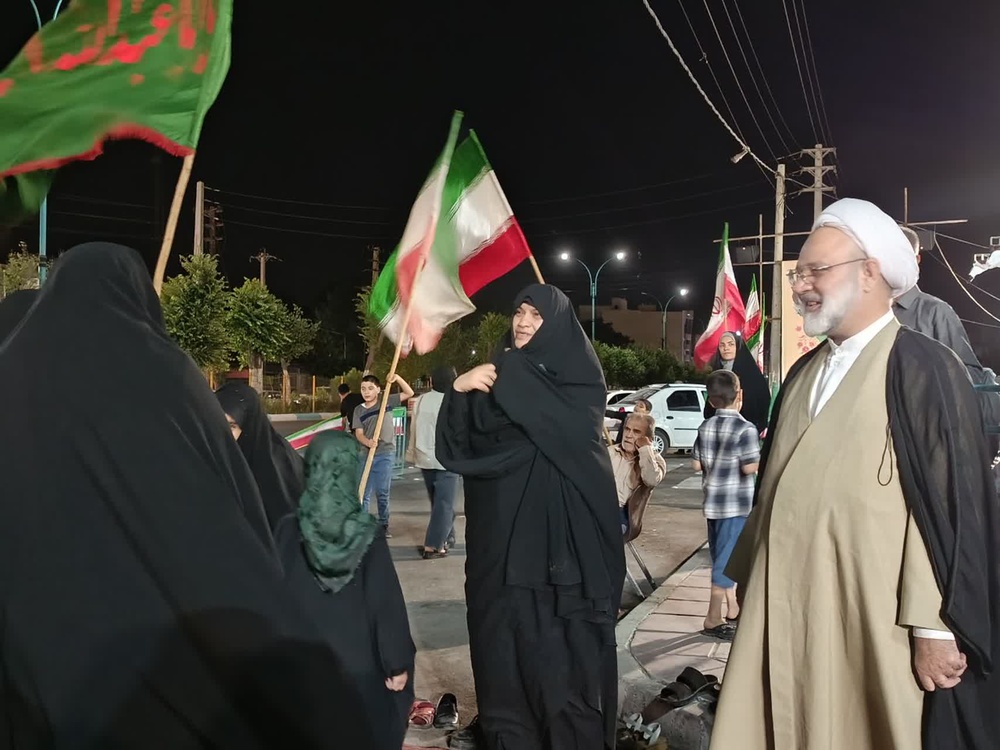 بازدید مدیر حوزه علمیه خواهران استان یزد از موکب «قائد امت»