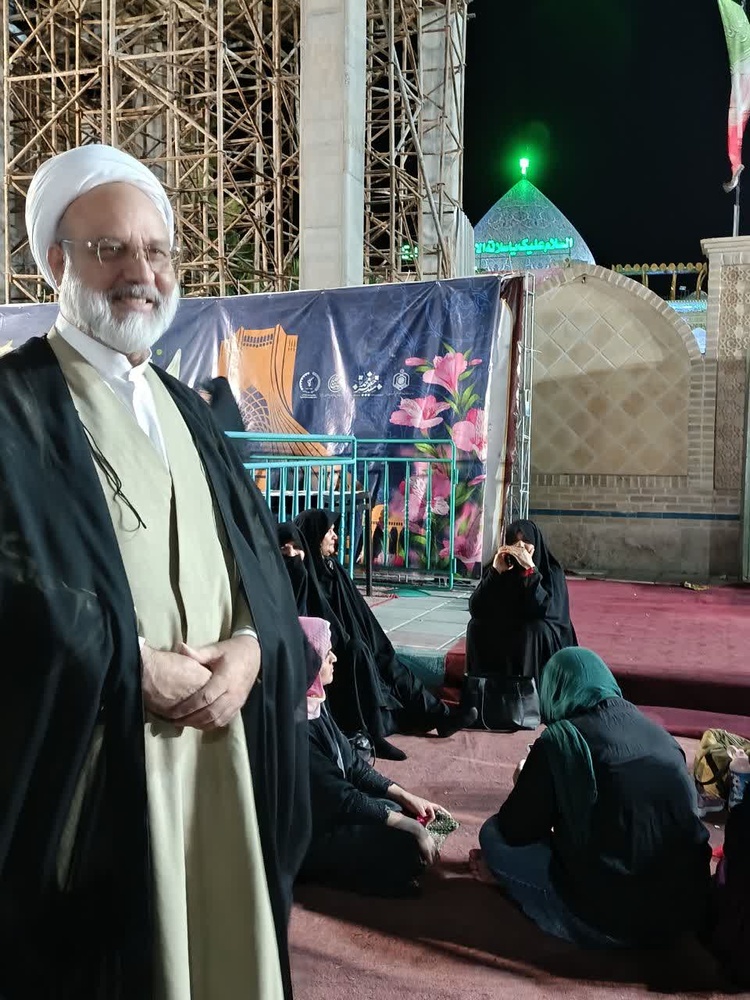 بازدید مدیر حوزه علمیه خواهران استان یزد از موکب «قائد امت»