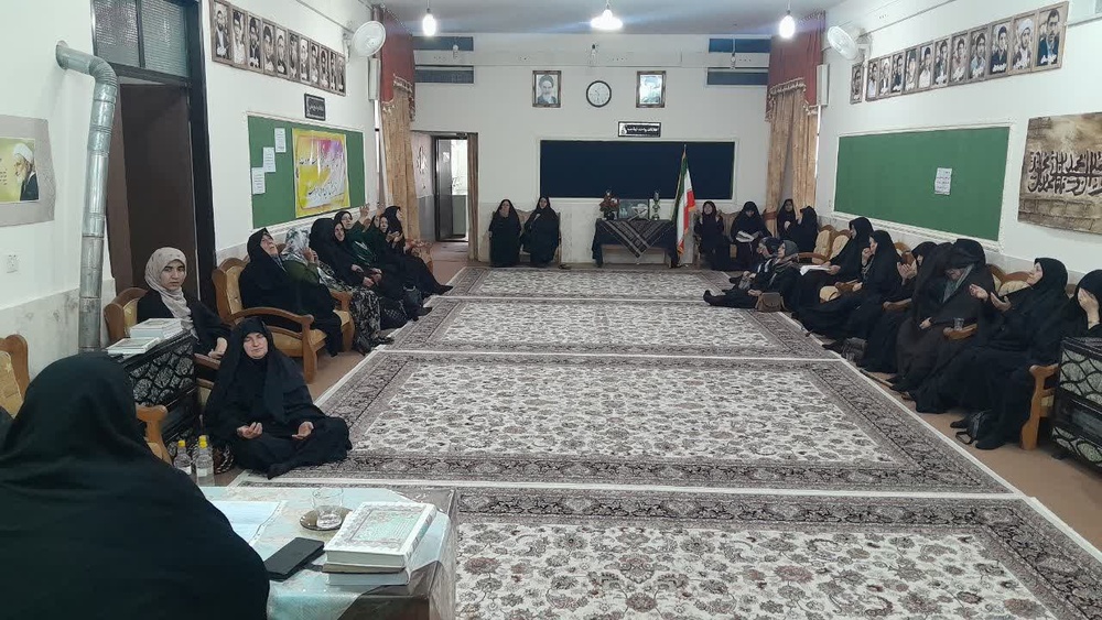 نشست تبیینی «طلیعه دارانِ نور»