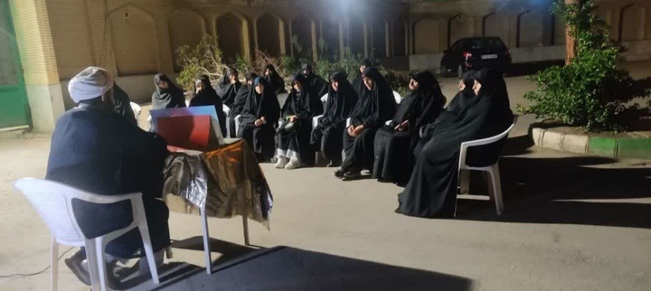 تبیین شیوه مواجهه طلاب با پدیده بد پوششی در جامعه